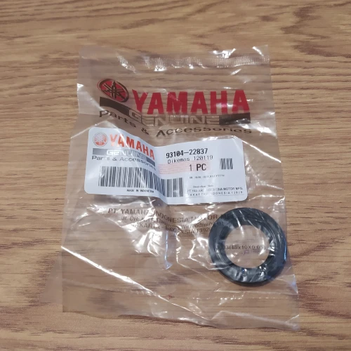 Seal Roda Belakang Kanan RX King Asli Yamaha 93104-22837
